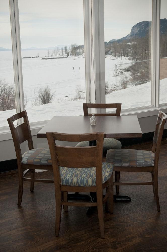 The View Hotel Fort St. James Extérieur photo